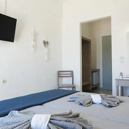Otel Athina Grikos Bay (Patmos)
