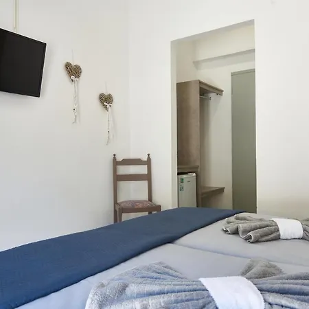 Otel Athina Grikos Bay (Patmos)