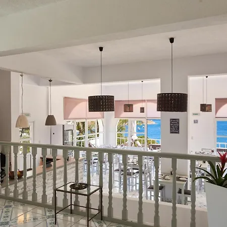 Otel Athina Grikos Bay (Patmos)