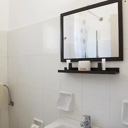 Otel Athina Grikos Bay (Patmos)