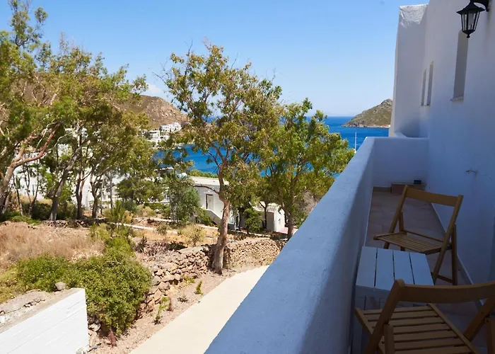 Ξενοδοχείο Athina 2*