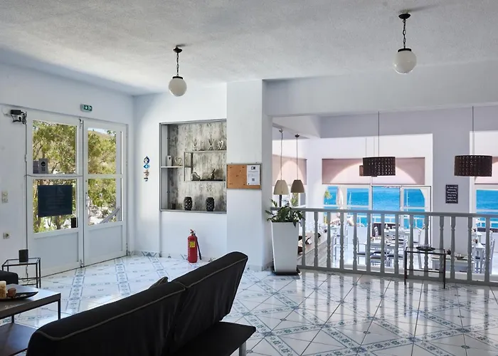 Athina 2* Γροίκος