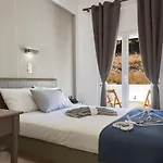 Athina Hotel 2*