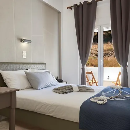 Athina Hotel 2*