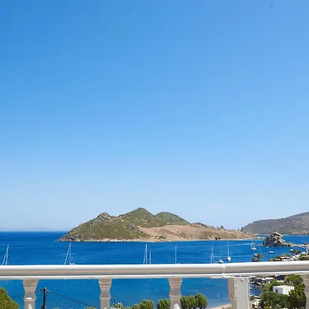 فندق Athina 2*