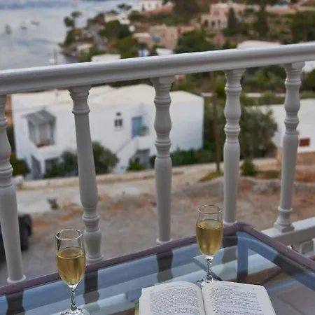 Athina Hotel 2*